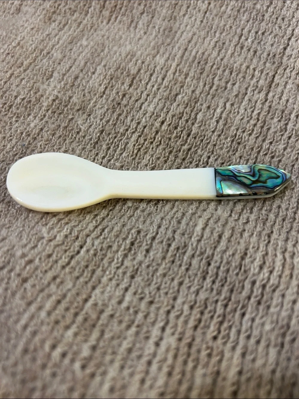 Mother Of Pearl Small Luxury Caviar 4 Inch Spoon / New Never Used / Authentic